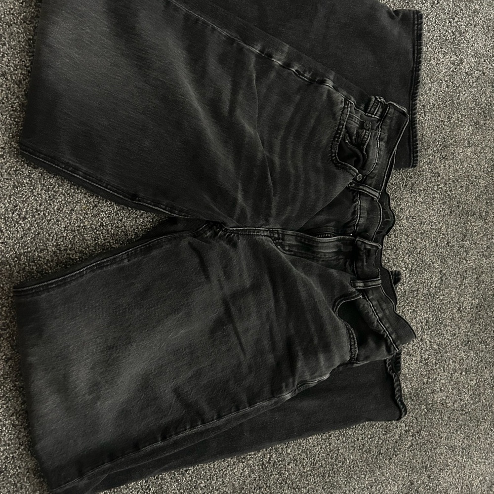 Women’s Black Jeans